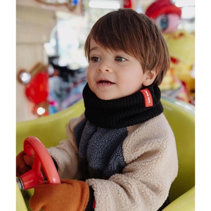 Cache-cou 1-5a Cocoon Blacky Hello Hossy