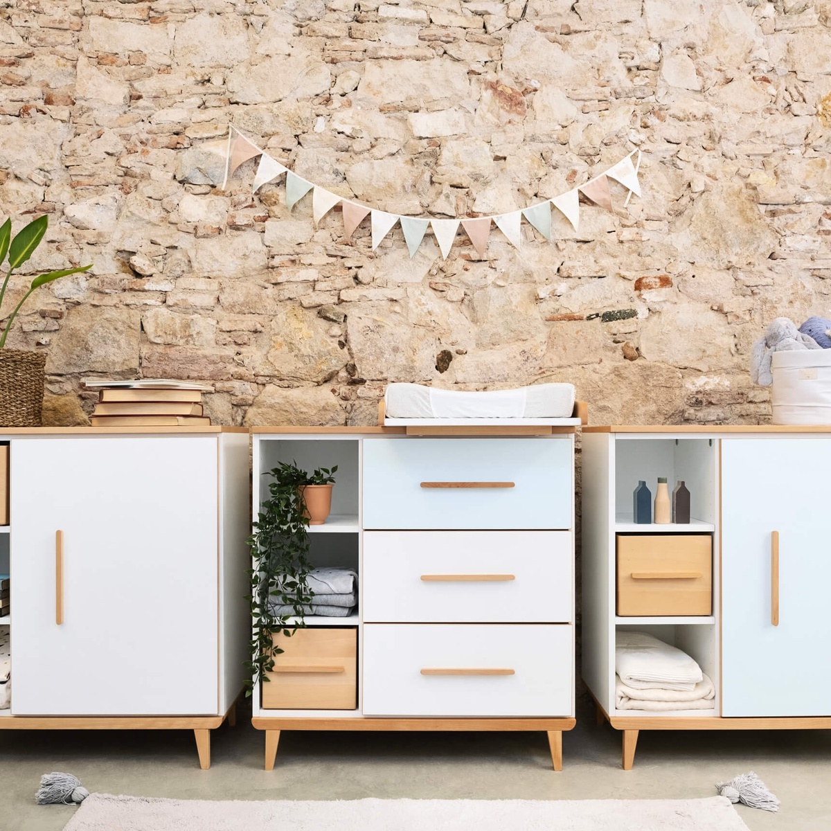 Commode 3 tiroirs 3 niches NADO Retro finition hêtre sky blue