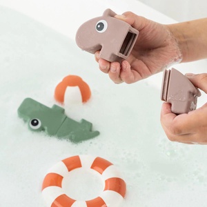 Jouet de bain Ozzo Done by deer Powder