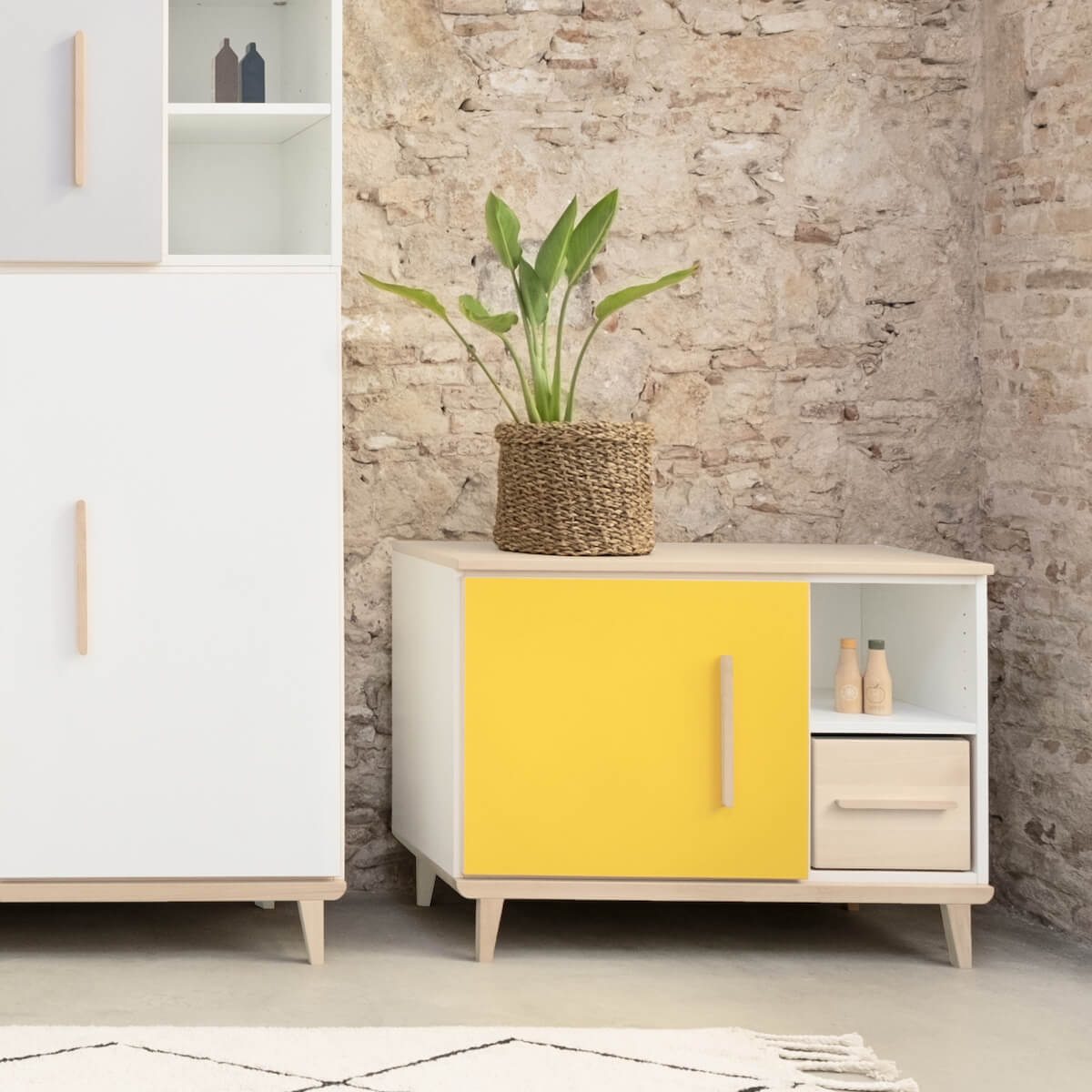 Kleinmöbel 1 Tür 2 Nischen NADO Retro Esche sky blue