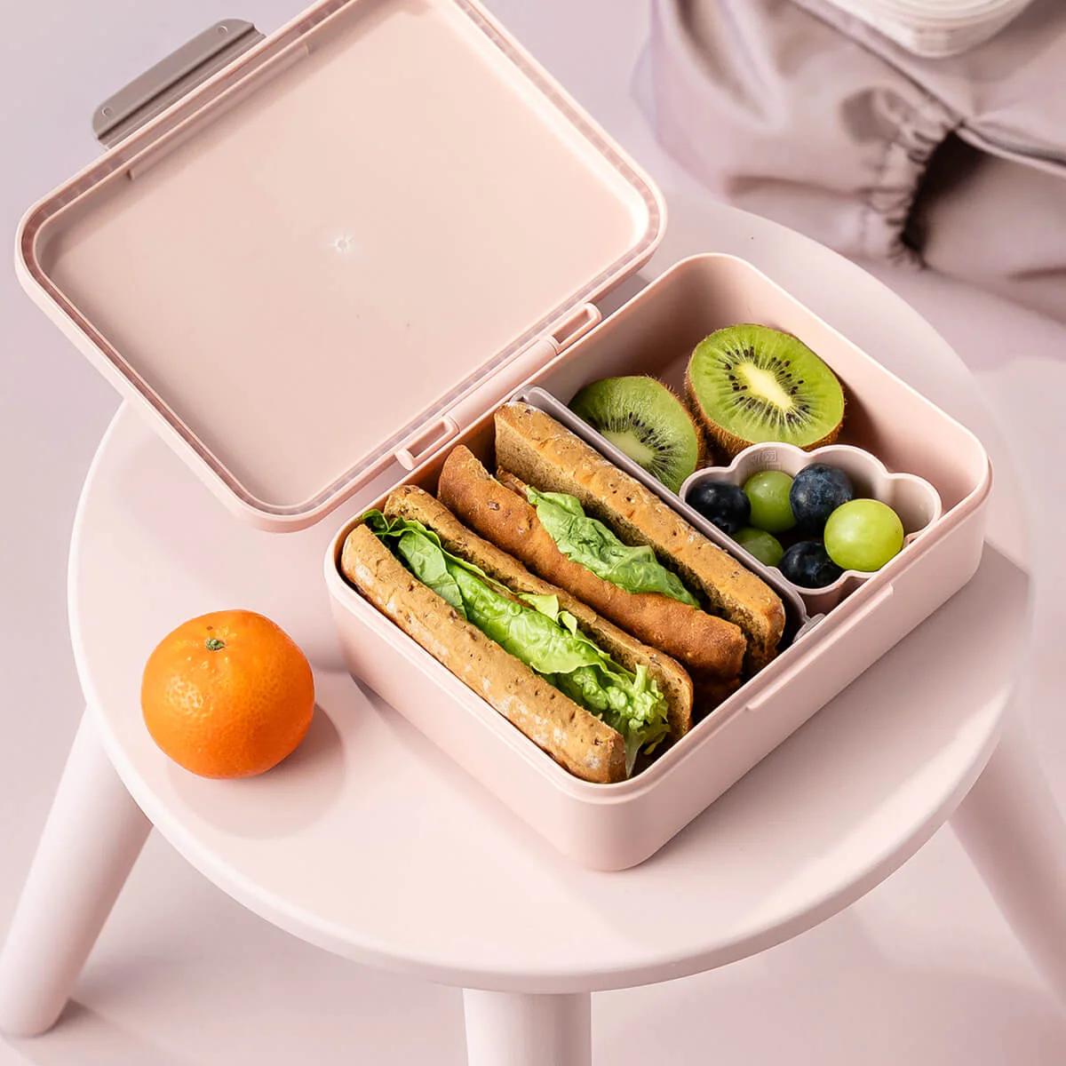 Lunchbox TINY FARM Done by deer powder