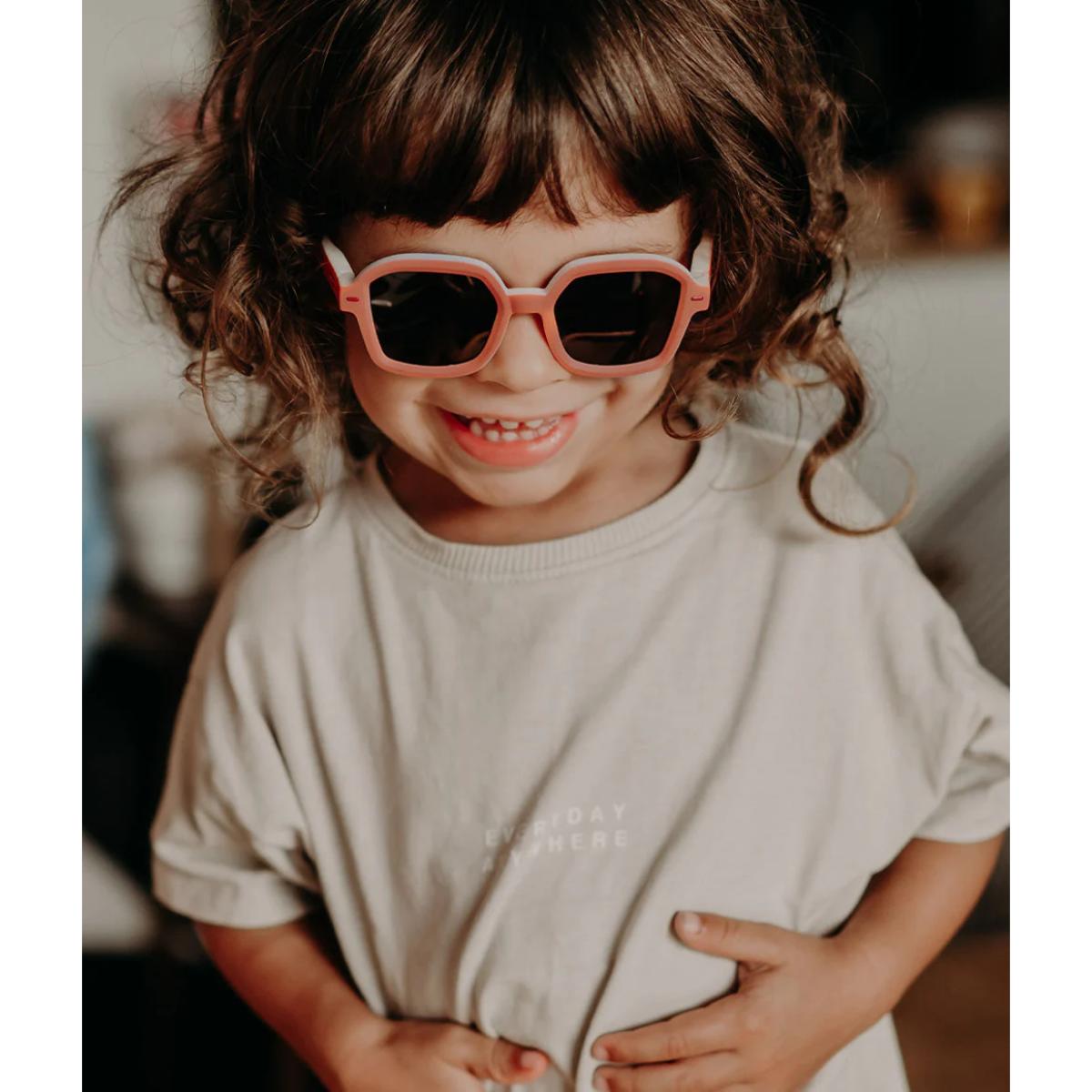 Lunettes de soleil 3-5a Hossy Vera Hello Hossy