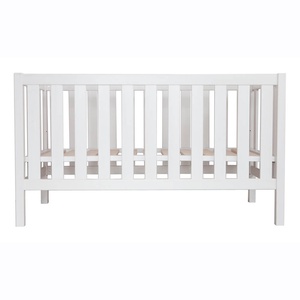 Mitwachsendes Babybett DESTYLE de Breuyn geweißt