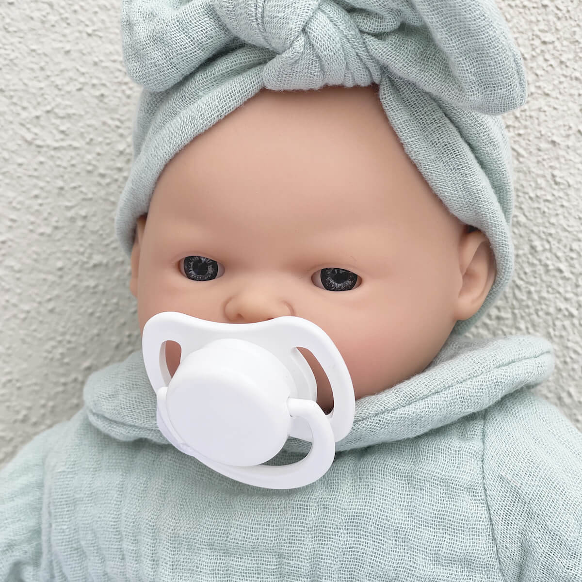 Muñeca 26cm Nina BOBBLE verde 