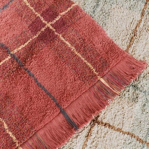 Tapis lavable 90x120cm TARTAN Vintage Wouf wouf Lorena Canals red