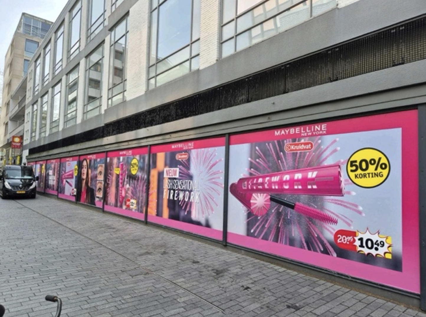 serviceplan-make-fait-le-show-en-magasin-pour-maybelline-gr-ce-l-ia-pub