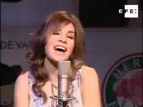 ¿Quién es la voz de La Oreja de Van Gogh?