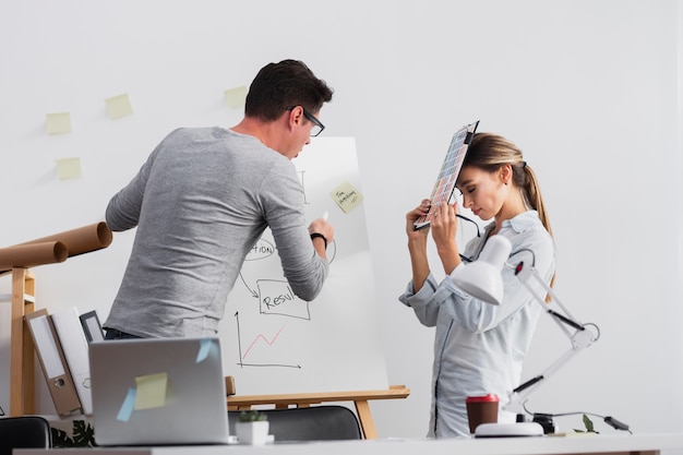 Excusas efectivas para faltar al trabajo 7 Excusas efectivas para faltar al trabajo