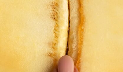 La fruta que acelera la quema de grasa abdominal