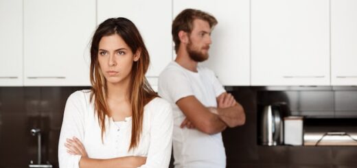 Decidiendo entre dos amores: consejos para aclarar tus sentimientos