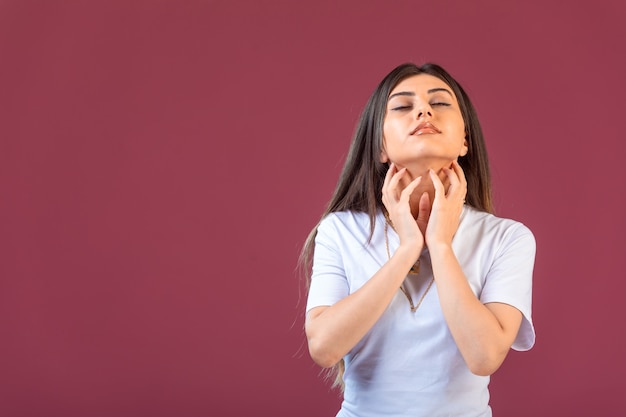 Consejos para aliviar el nudo en la garganta 7 Consejos para aliviar el nudo en la garganta