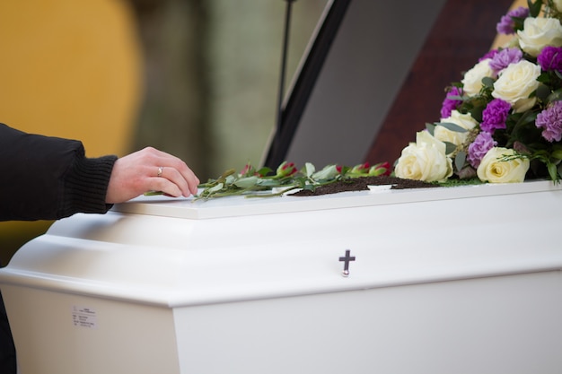 Los cambios físicos y emocionales antes de morir