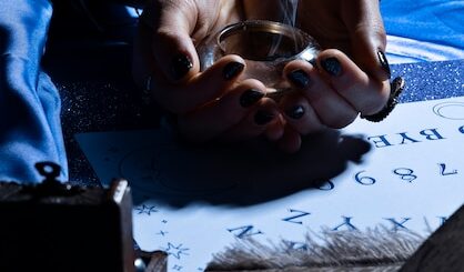 La conexión entre magia y religión