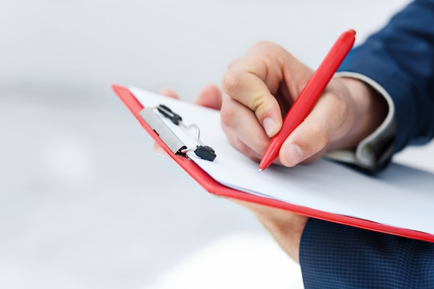 Pasos esenciales para emprender un negocio