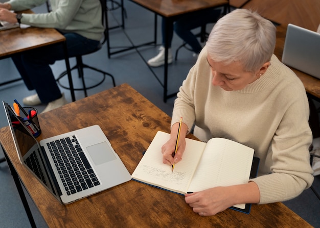 Estudiar después de los 40: nuevas oportunidades