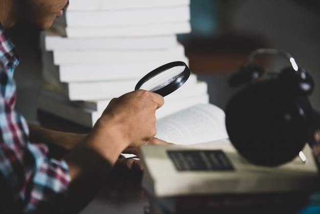 Importancia de los antecedentes en la investigación 6 Importancia de los antecedentes en la investigación