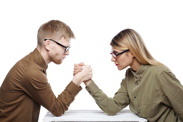 Ejemplos de conflictos y su significado 6 Ejemplos de conflictos y su significado
