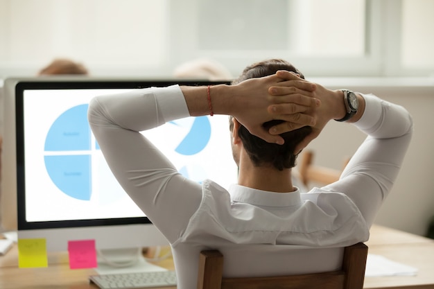 La experiencia laboral en Microsoft: ¿desafío o oportunidad? 7 La experiencia laboral en Microsoft: ¿desafío o oportunidad?