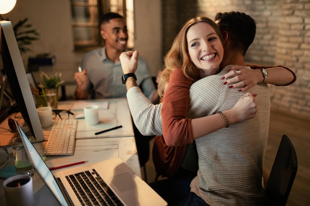 El amor por lo que haces: ¿trabajar o disfrutar? 8 El amor por lo que haces: ¿trabajar o disfrutar?