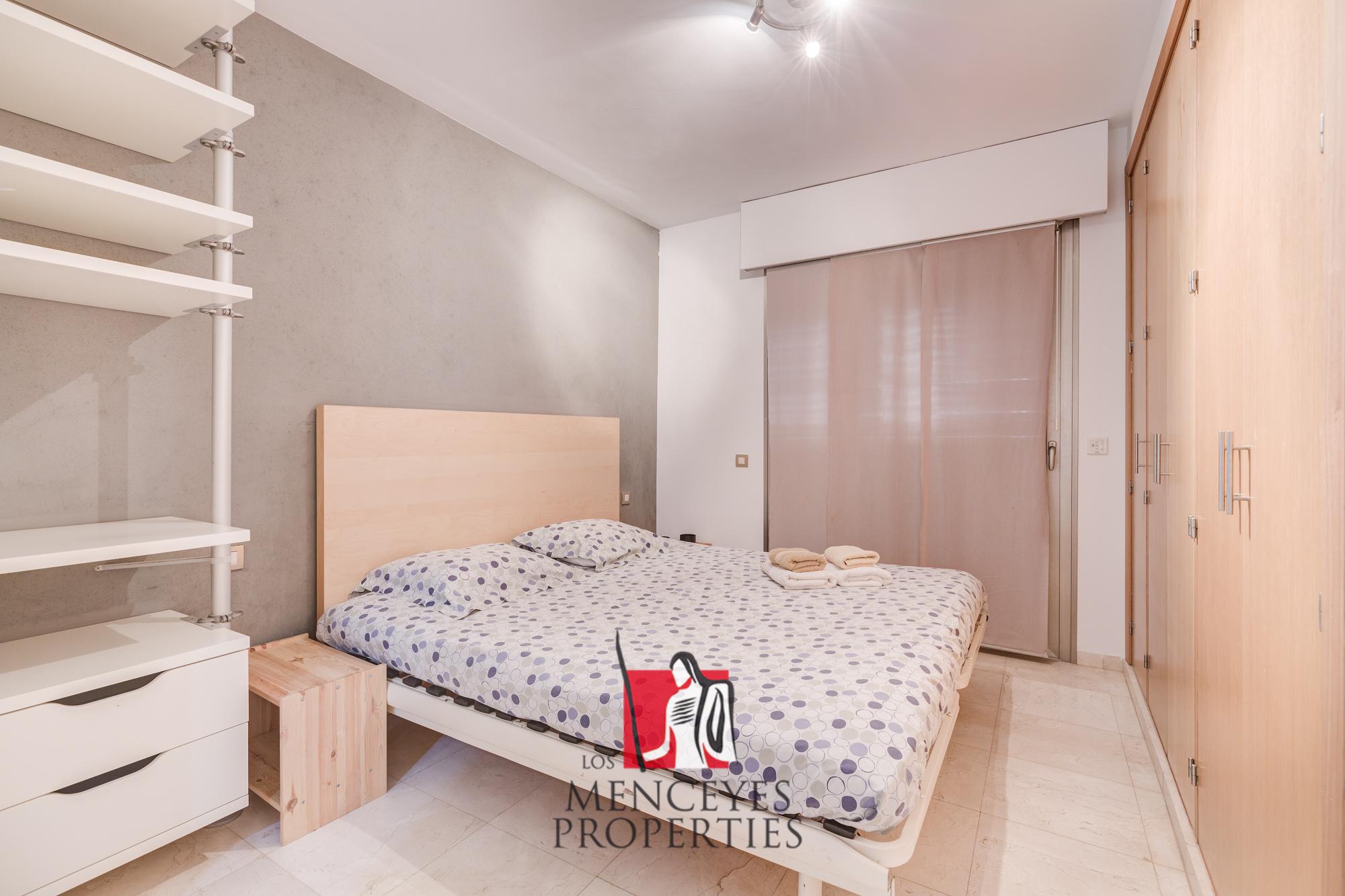 Ref. 1464 Lujoso apartamento – 2 dormitorios con terraza alrededor