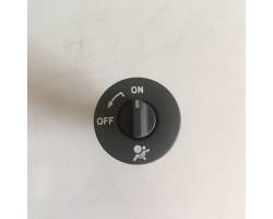 Passenger airbag on off switch