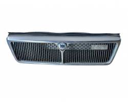 82475796 GRIGLIA ANTERIORE LANCIA Thema 3° Serie 1995 benzina (1993) RICAMBI USATI
