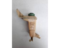 Power steering fluid reservoir
