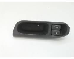 7700431172 PULSANTIERA ANTERIORE SINISTRA GUIDA RENAULT Scenic Serie (99>03) 1900 Diesel (2001) RICAMBI USATI