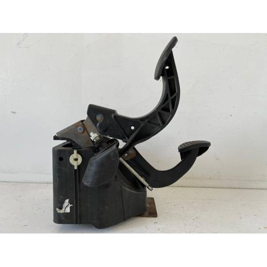 Paire De Pédales Frein/Embrayage Pour Alfa Romeo 147/156/159 Et Fiat Bravo/Stilo | Caoutchouc Noir | 82x51x10 Mm