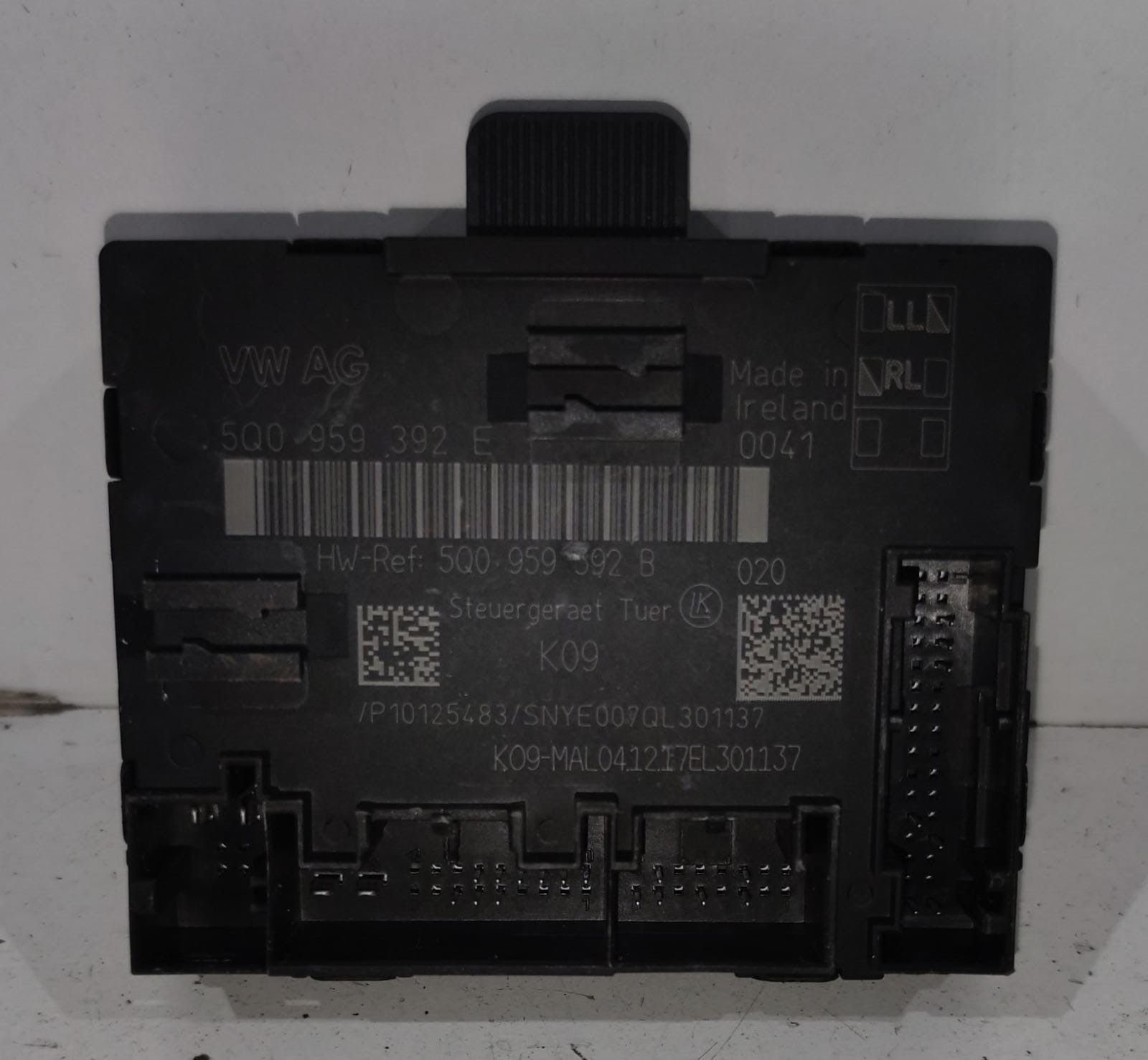 Pulsante Alzacristallo Passeggero Per Volkswagen Tiguan 2016-2022 &ndash; Nero, Codice 5G0959855G