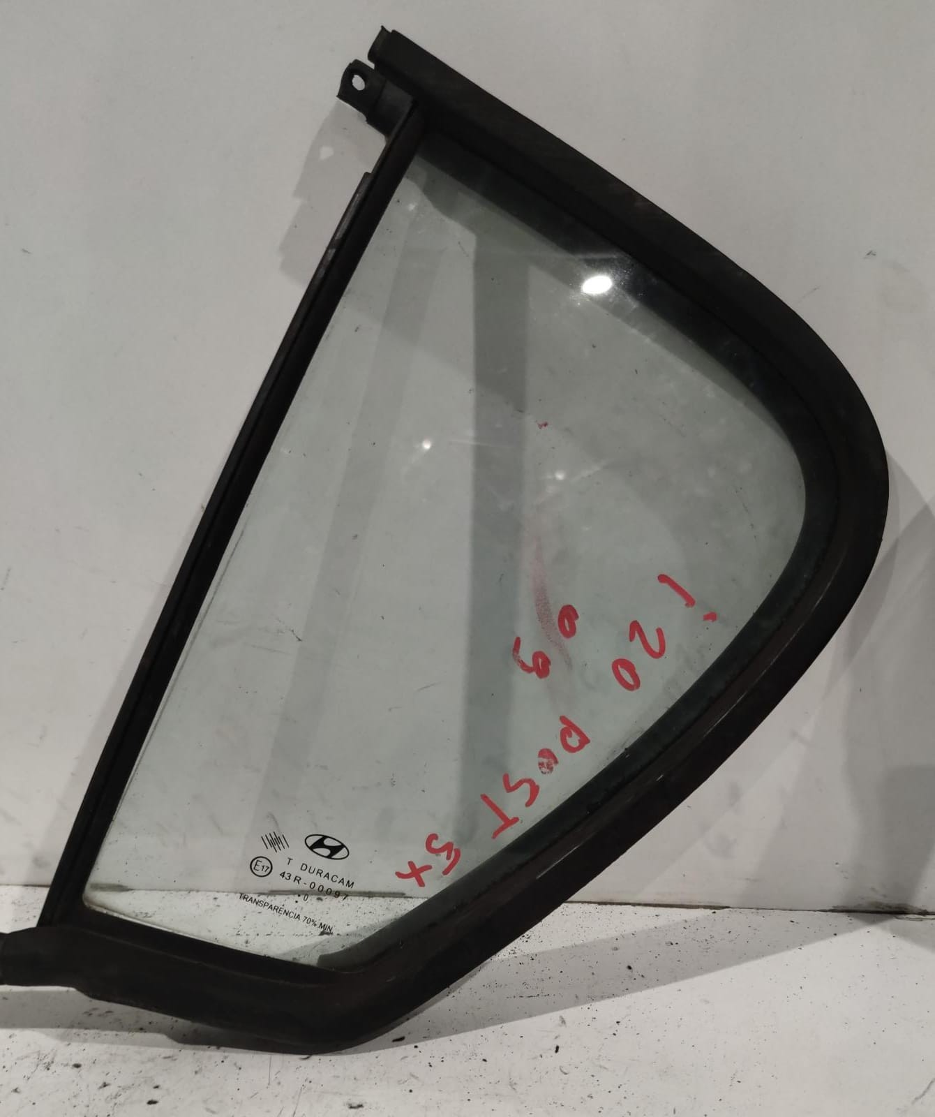 ClimAir 4184 Deflettori Volvo V70/XC70 (2007-2016) - Fai Entrare L'Aria, Tieni Fuori La Pioggia!