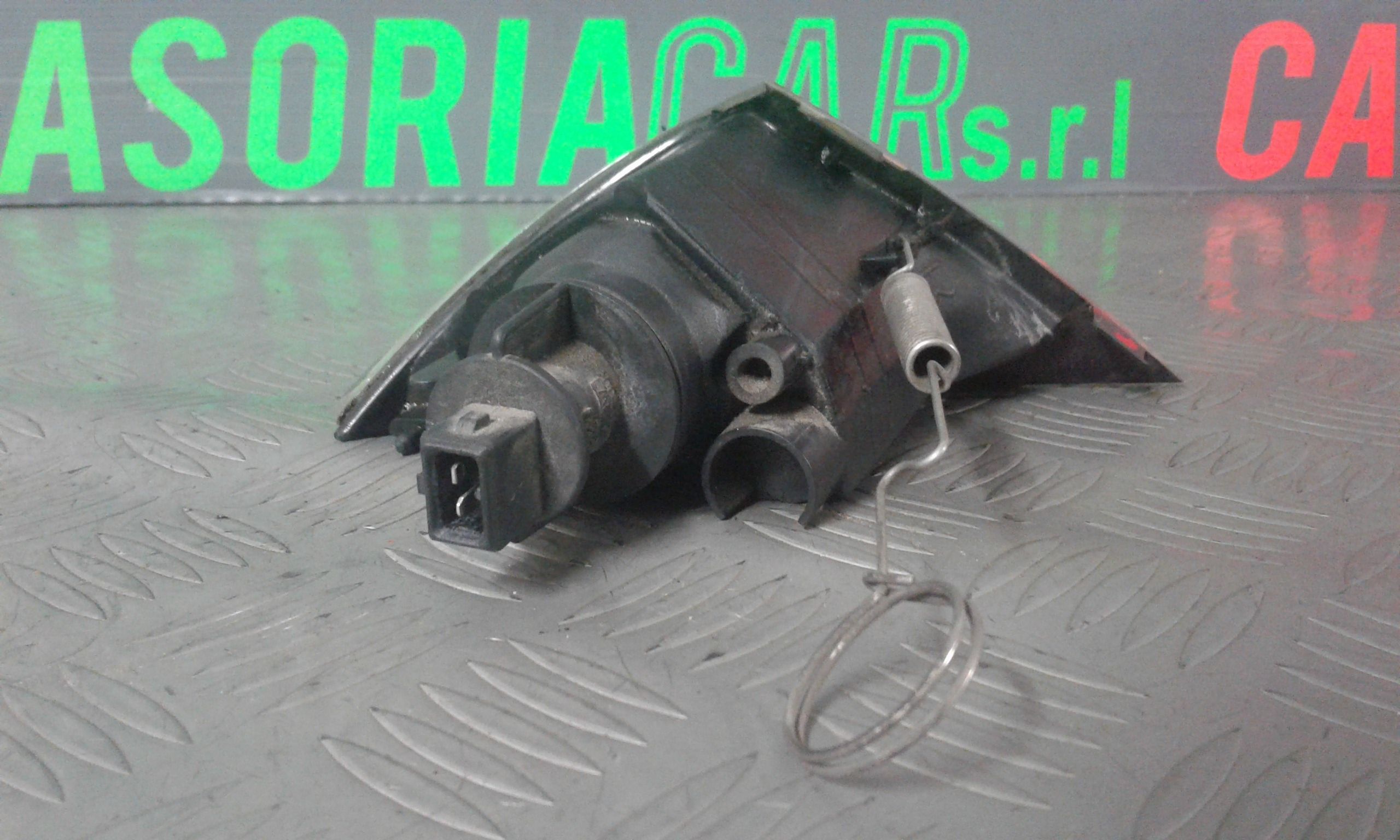 Freccia SX lato guida LANCIA Y 1 Serie