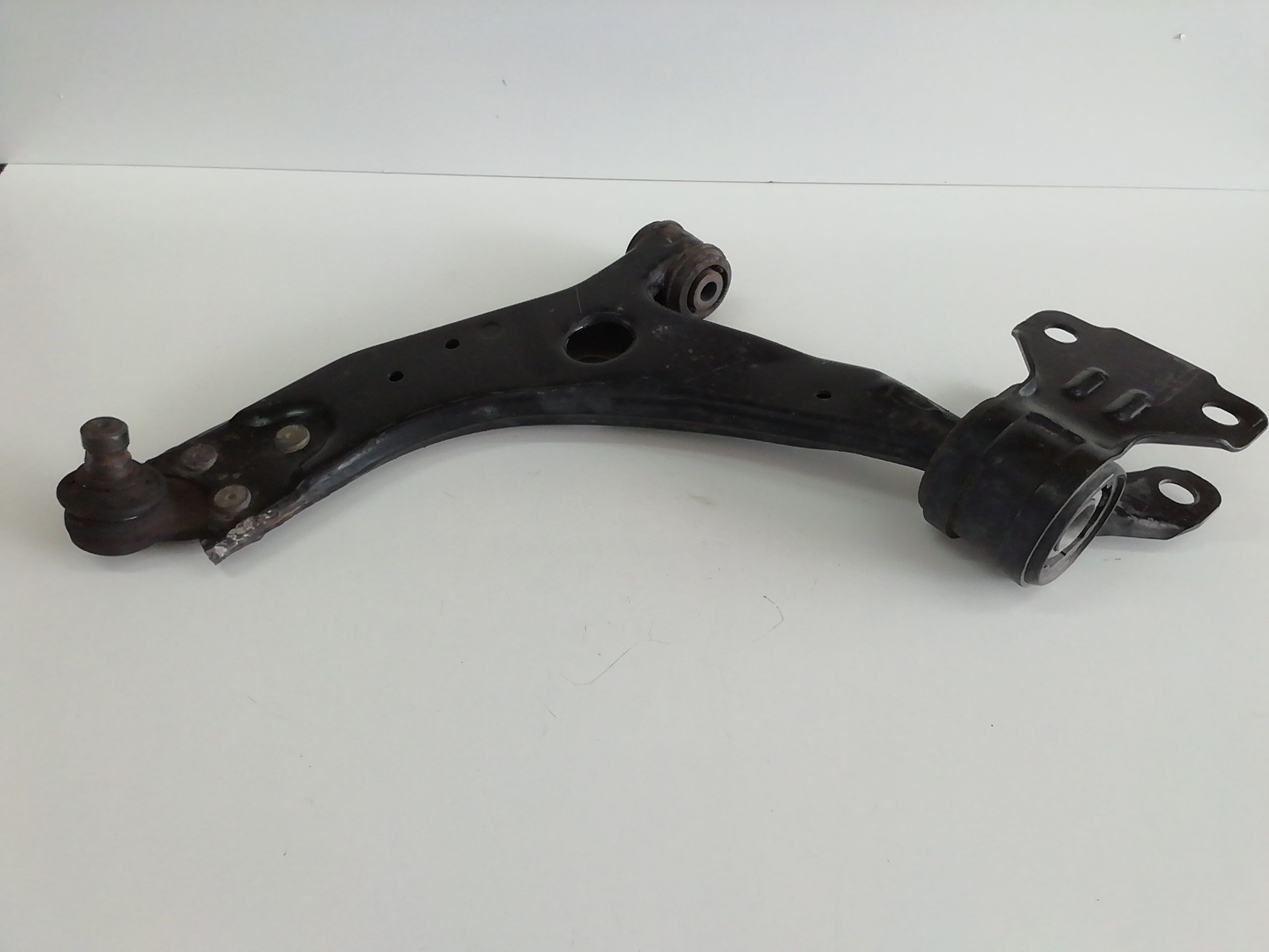 2 Bulloni Per Braccio Oscillante E Sospensione Per Ford Escort, Focus, Fiesta, Ka. Ricambi Magic Car Parts.