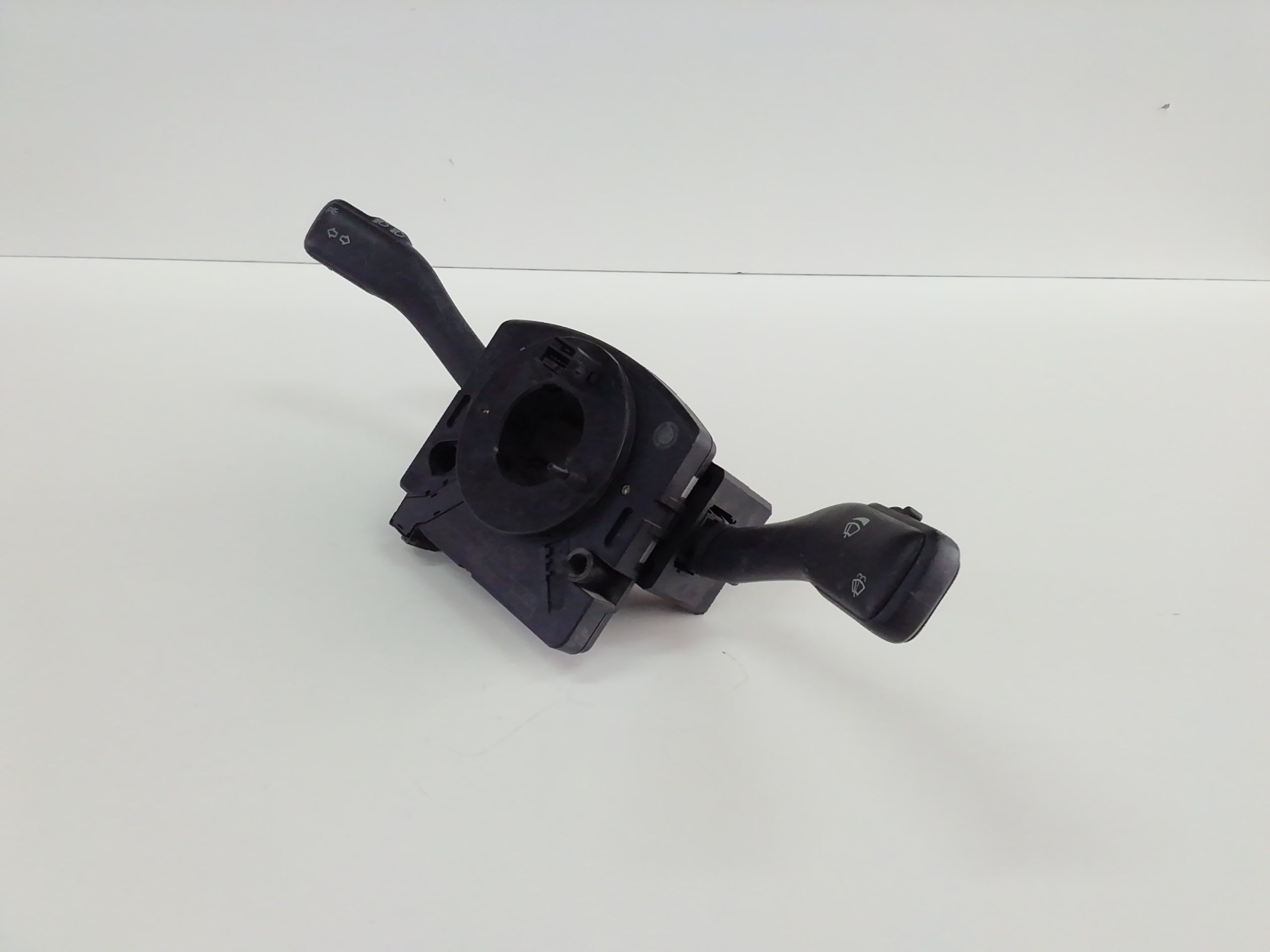 Container Door Safety Retaining Strap With Ring | UKT