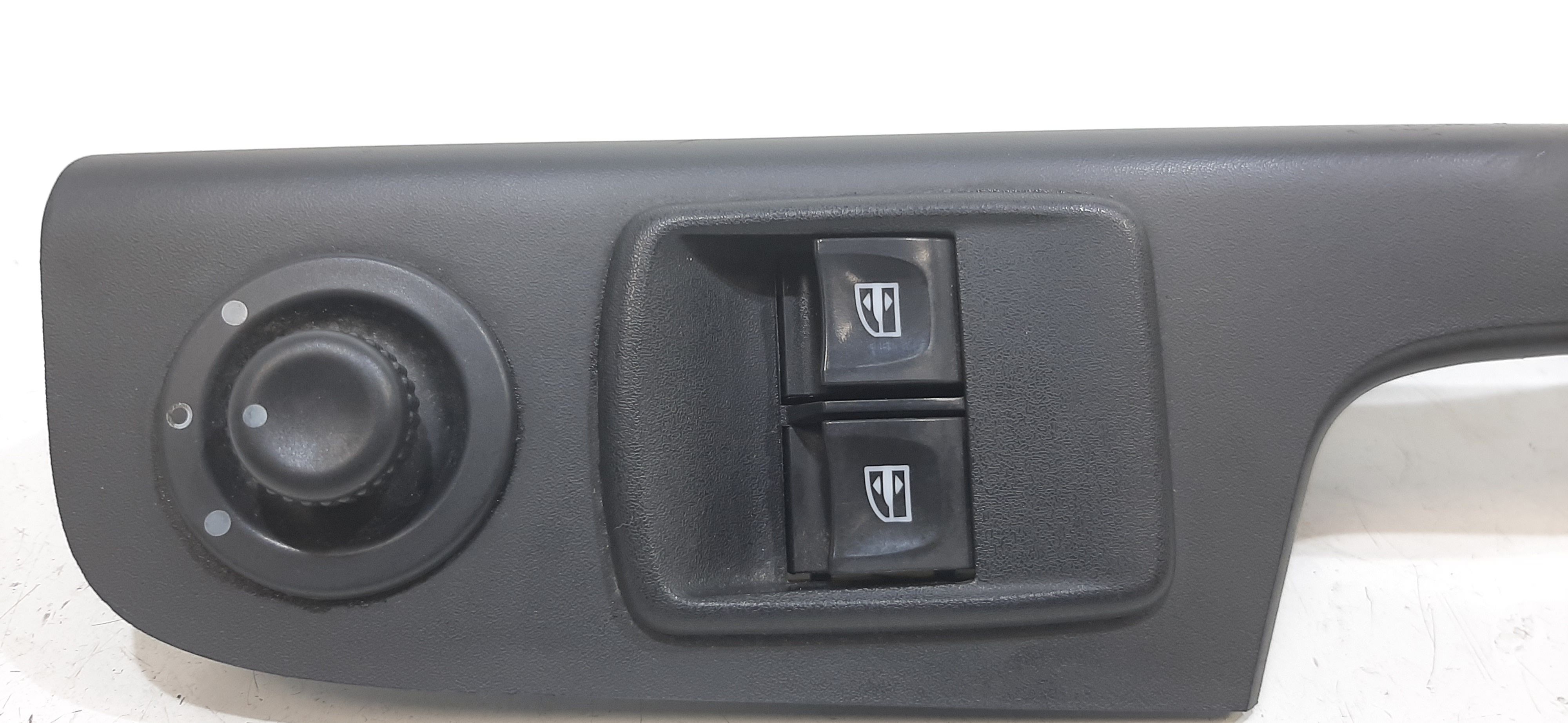 Pulsantiera anteriore sinistra Guida RENAULT Trafic Serie