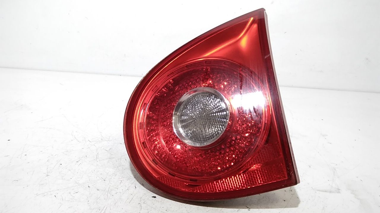 Stop Posteriore Destro Integrato nel Portello VOLKSWAGEN Golf 5 Berlina (03>08)