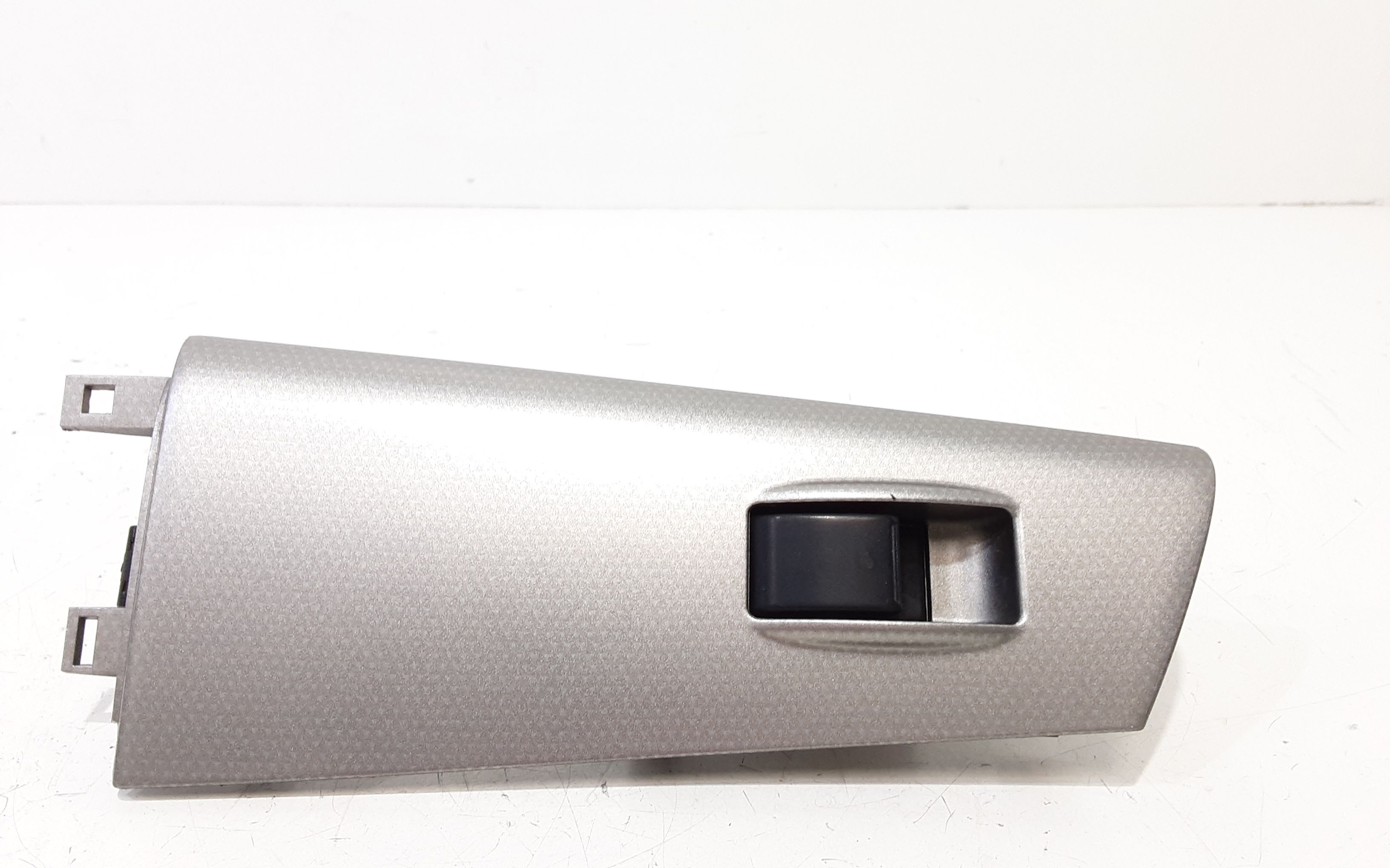 Pulsantiera Anteriore Destra Passeggero TOYOTA Corolla Berlina 3� Serie 3-5P