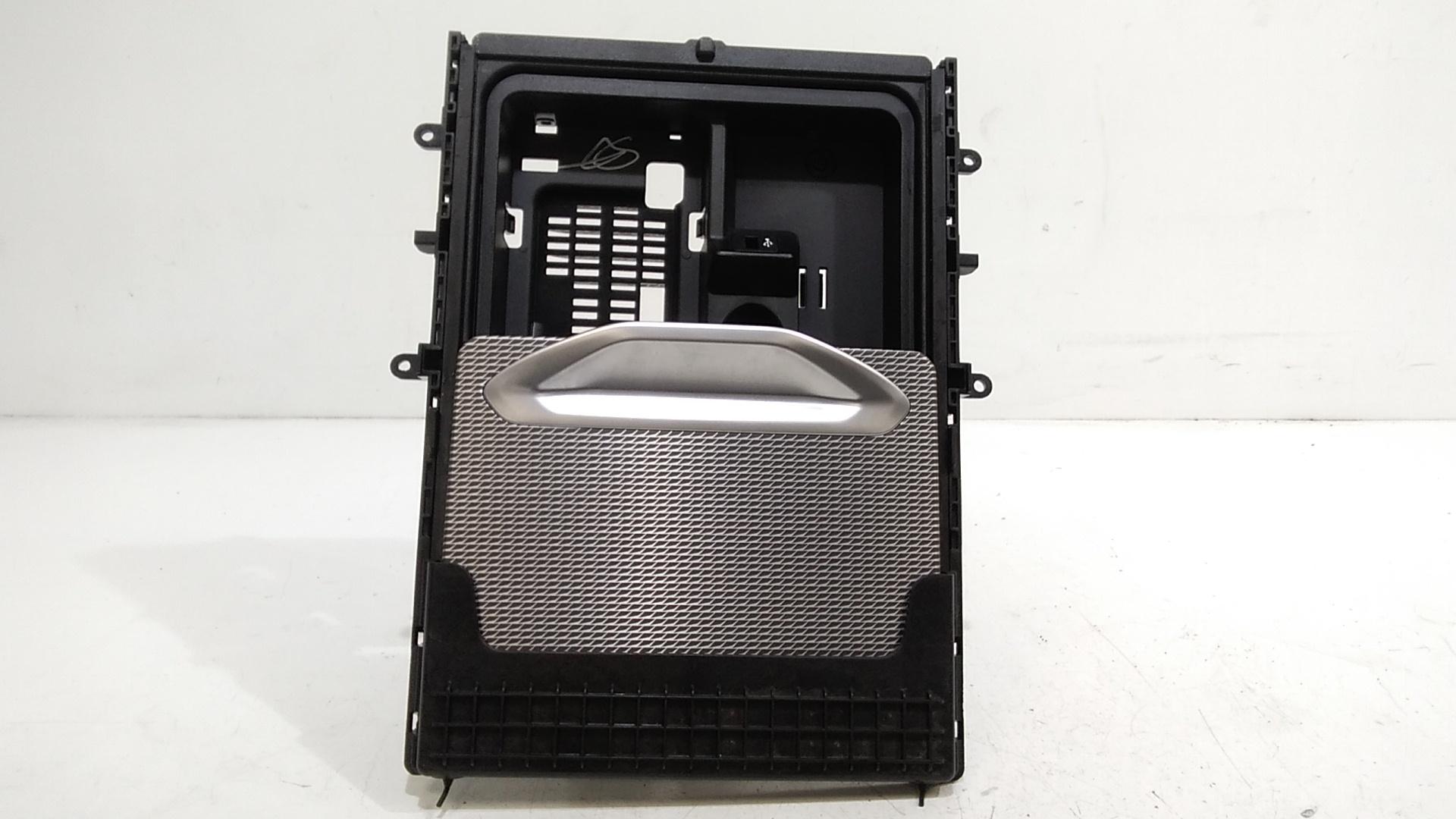 Plastiche interne BMW Z4 Serie G29 (18>)