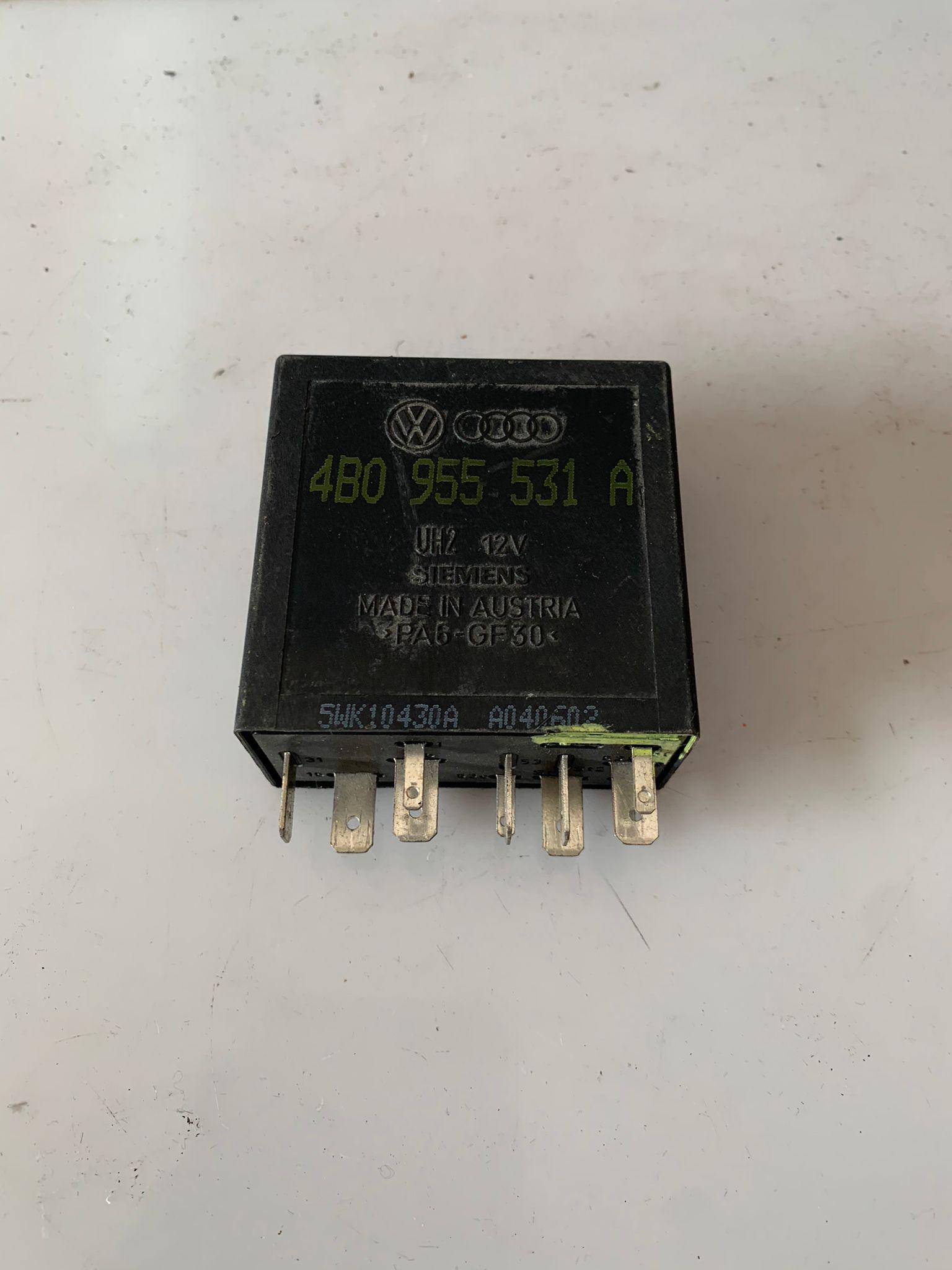 CENTRALINA RELÈ VOLKSWAGEN Golf 4 Berlina Benzina (97>03)