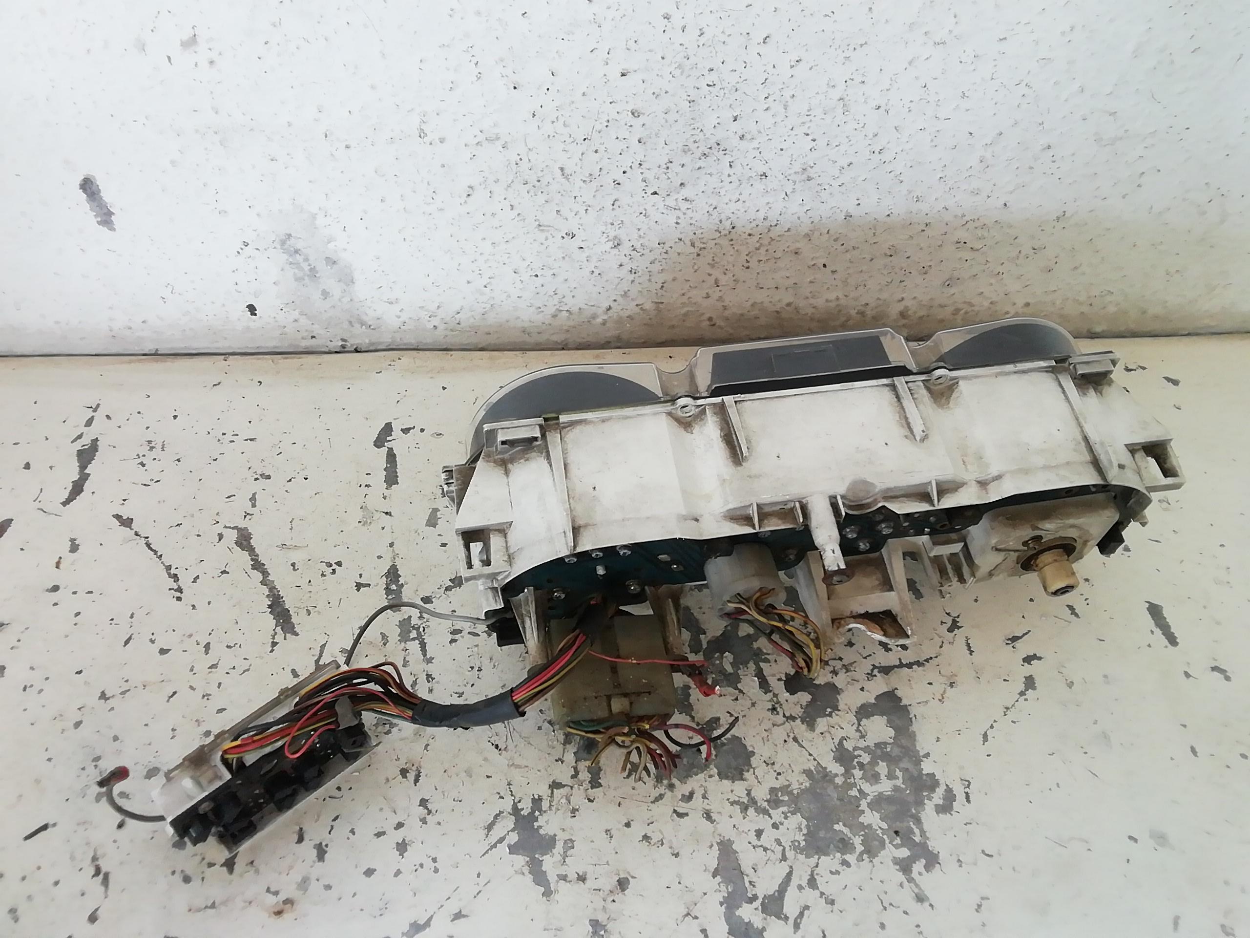 Quadro Strumenti (tableau De Bord) MITSUBISHI PAJERO SPORT K90 1996-2008 - Occasion Fonctionnel