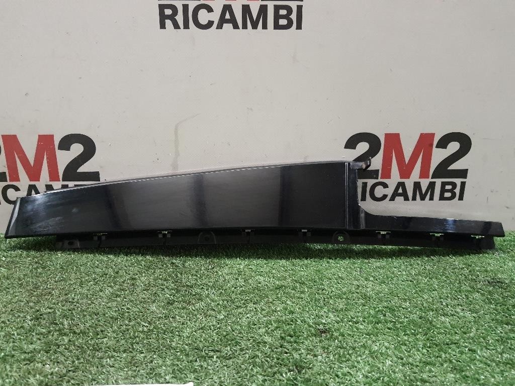 MODANATURA LATO DESTRO DX MOSTRINA LATERALE LUCIDA PER FIAT 500