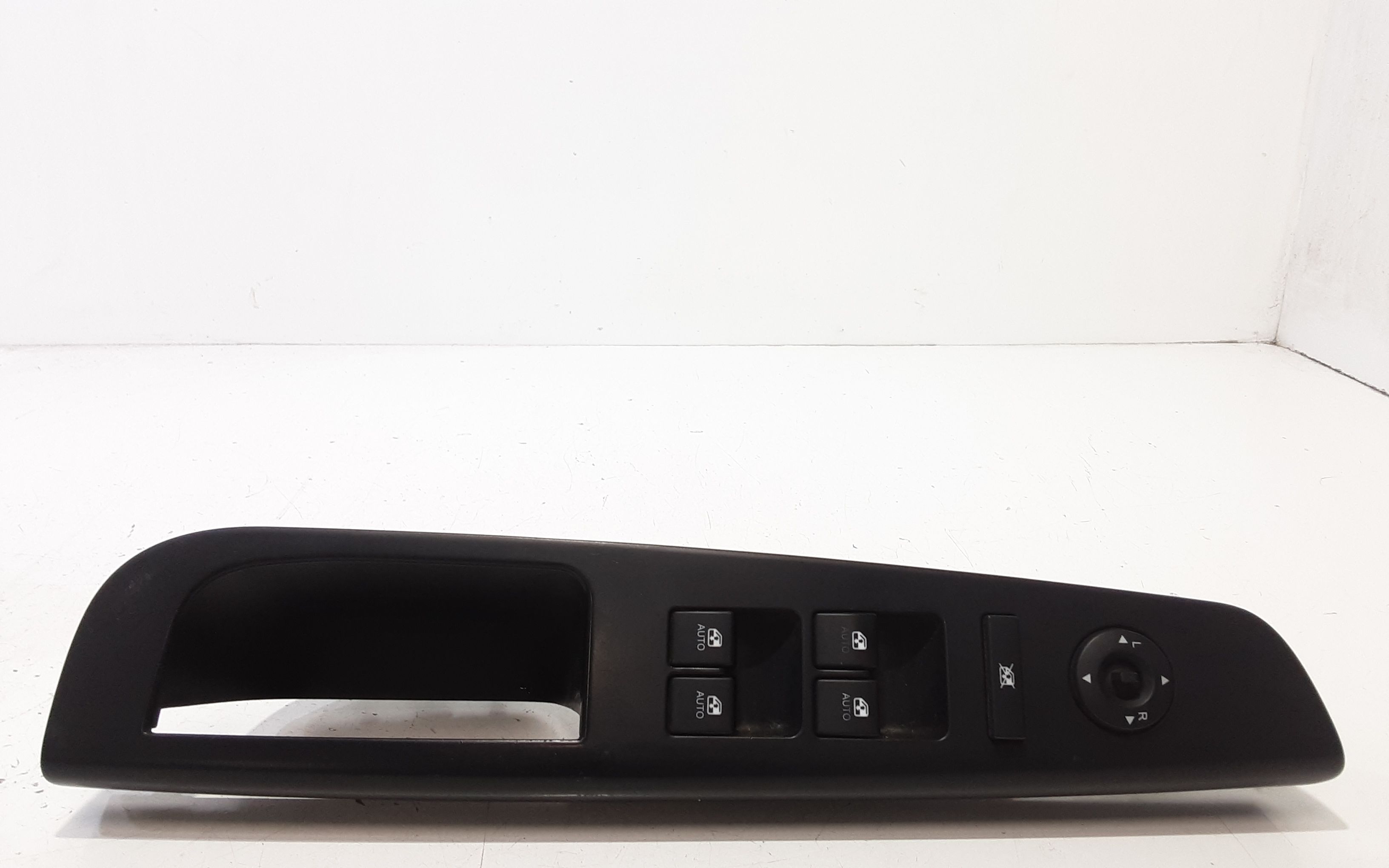 Pulsantiera anteriore sinistra Guida KIA Cee d 1� Serie