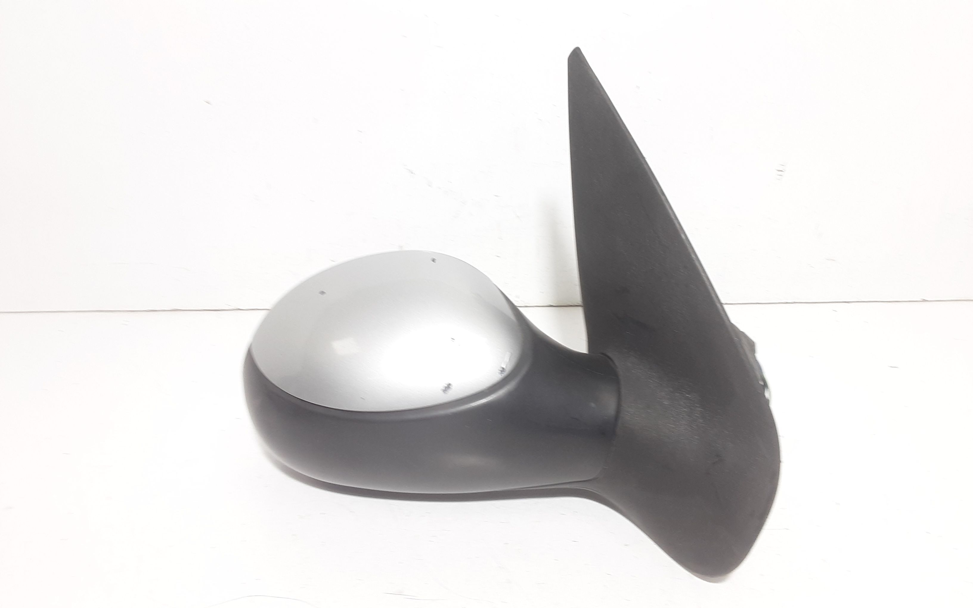 TYC Specchietto Retrovisore Destro (305-0029) – Ricambio Originale