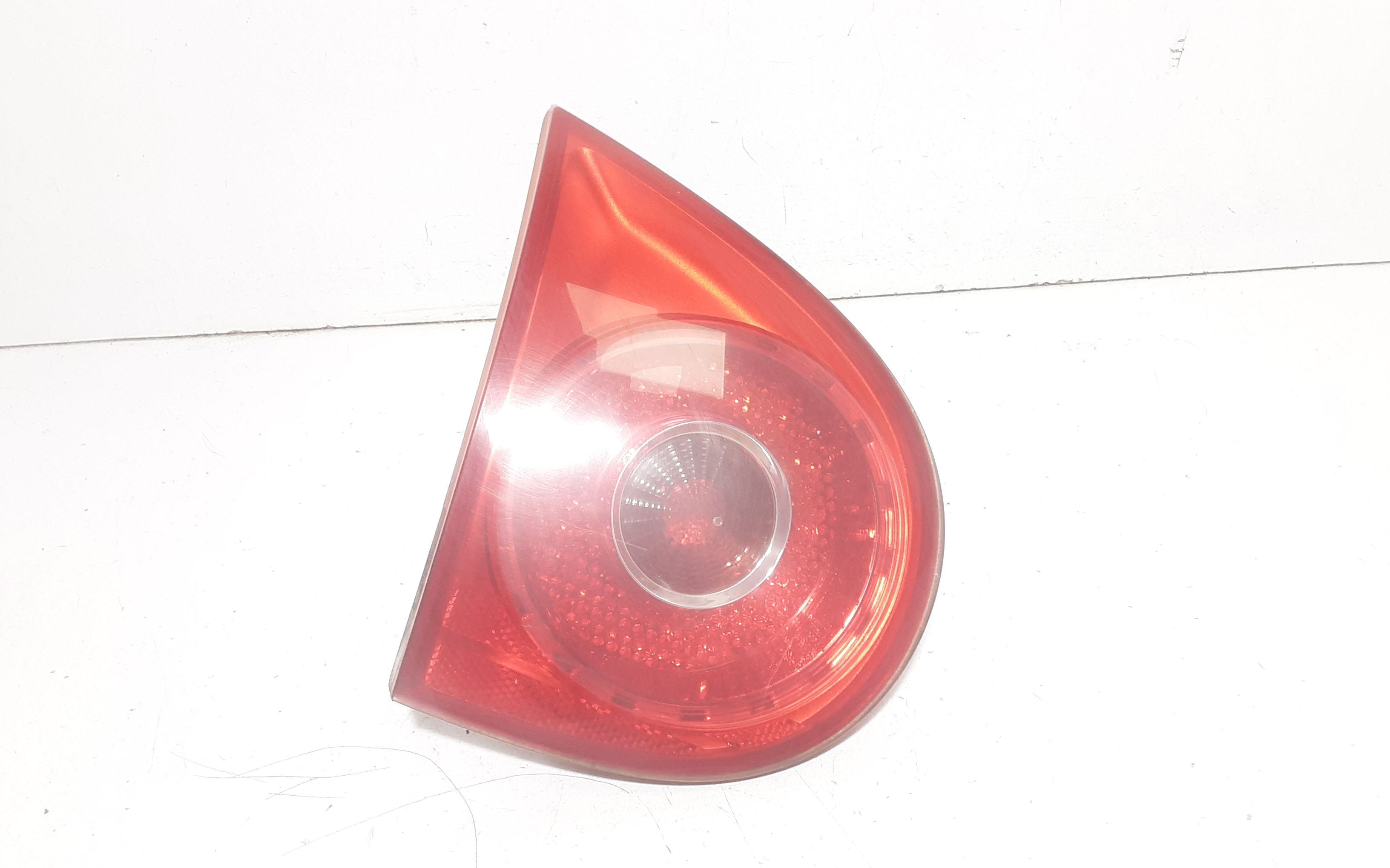 Stop Posteriore Destro Integrato nel Portello VOLKSWAGEN Golf 5 Berlina (03>08)