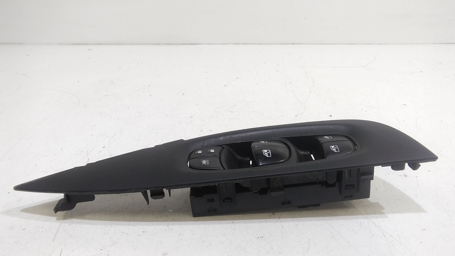 Come Sostituire La Pulsantiera Alzacristalli Su Nissan Qashqai - Foto 5