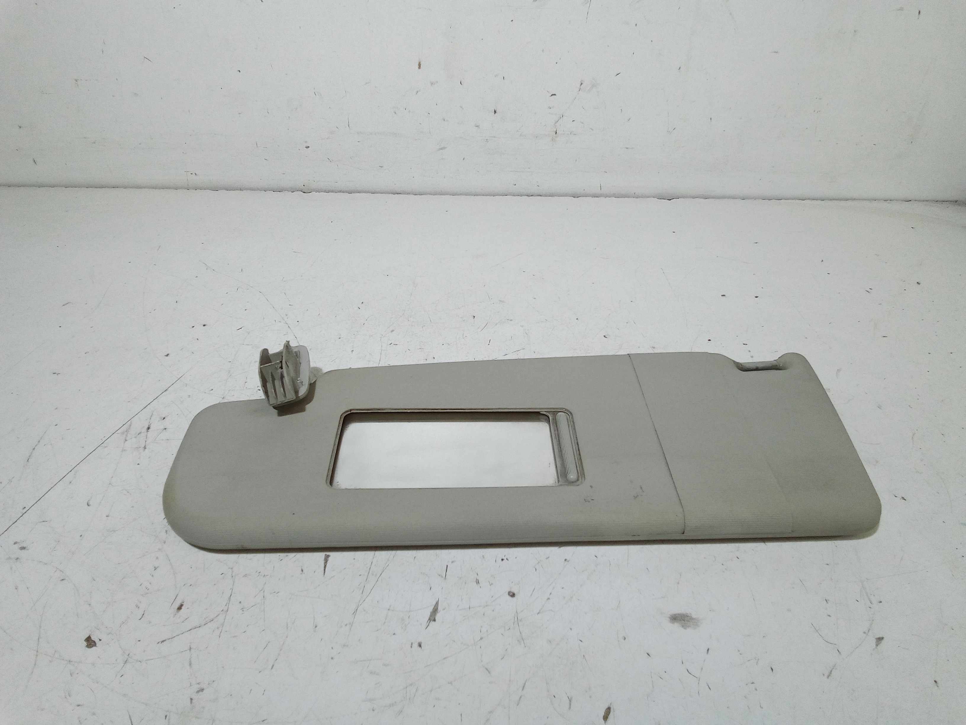 Parasole aletta anteriore Lato Guida VOLKSWAGEN Golf 5 Berlina (03>08)