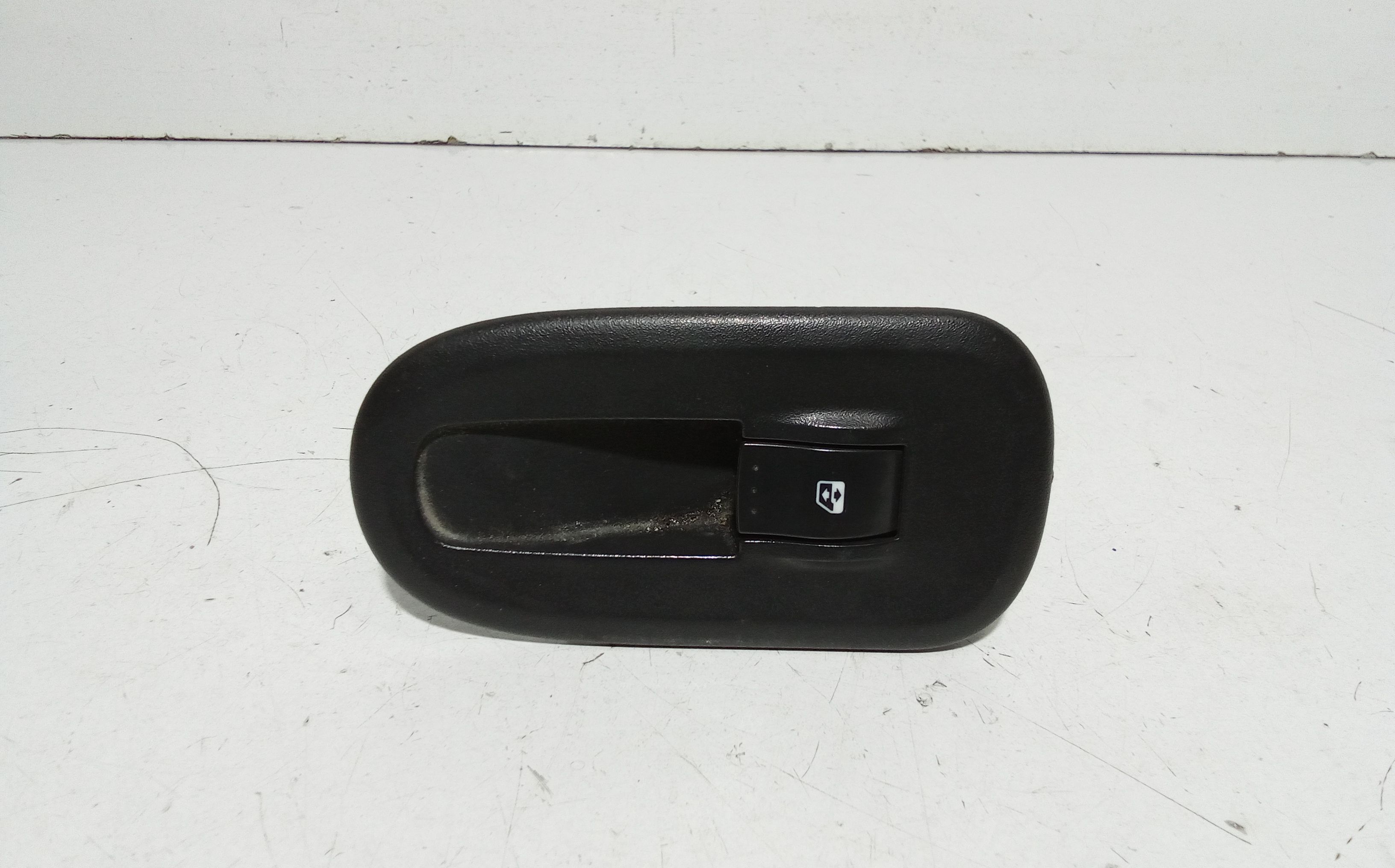 Pulsantiera Anteriore Destra Passeggero RENAULT Master 4� Serie