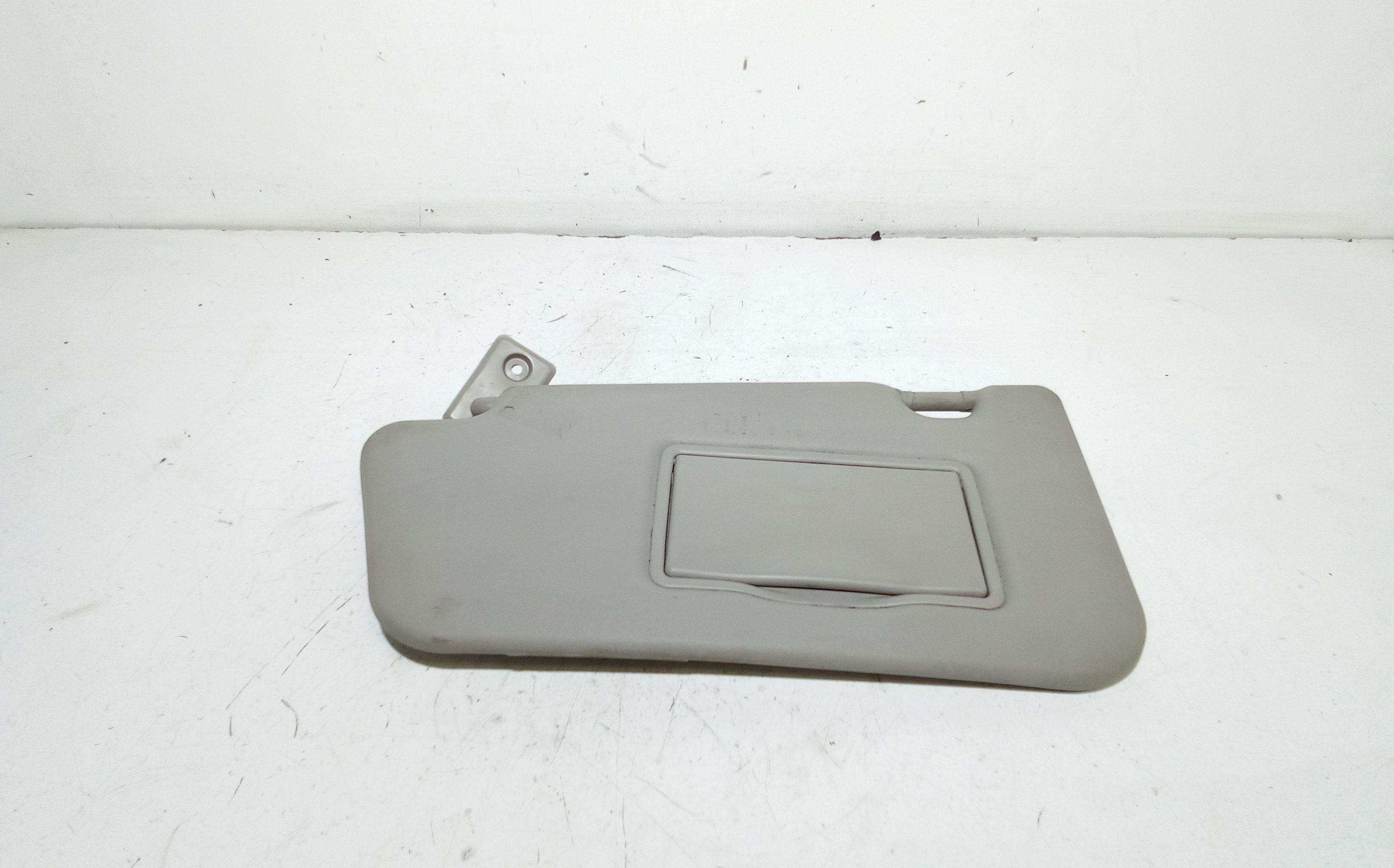 Parasole aletta anteriore Lato Guida NISSAN Micra 3� Serie