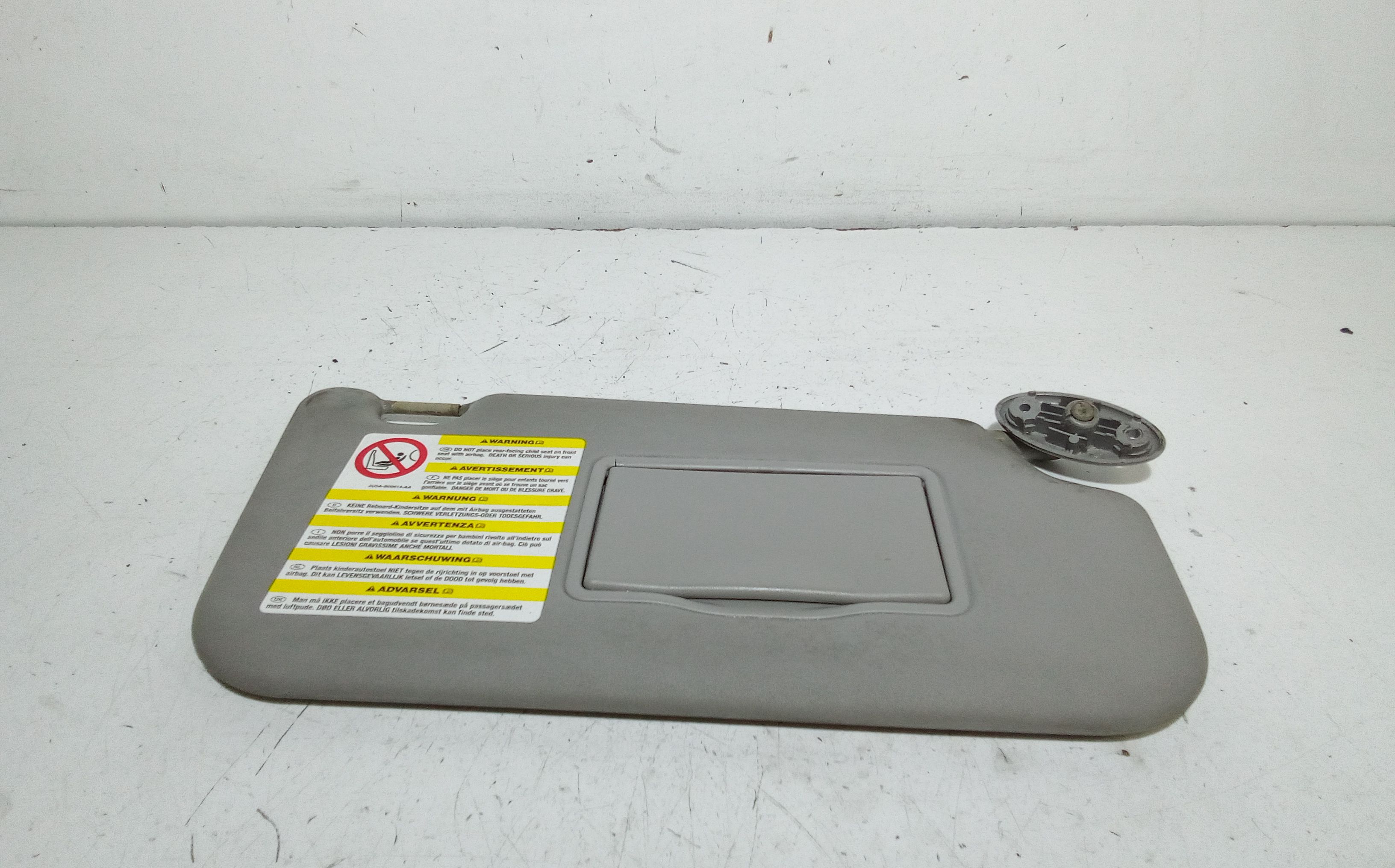Parasole aletta anteriore Lato Guida TOYOTA Yaris Serie (03>05 Parasole aletta anteriore Lato Guida TOYOTA Yaris Serie (03>05