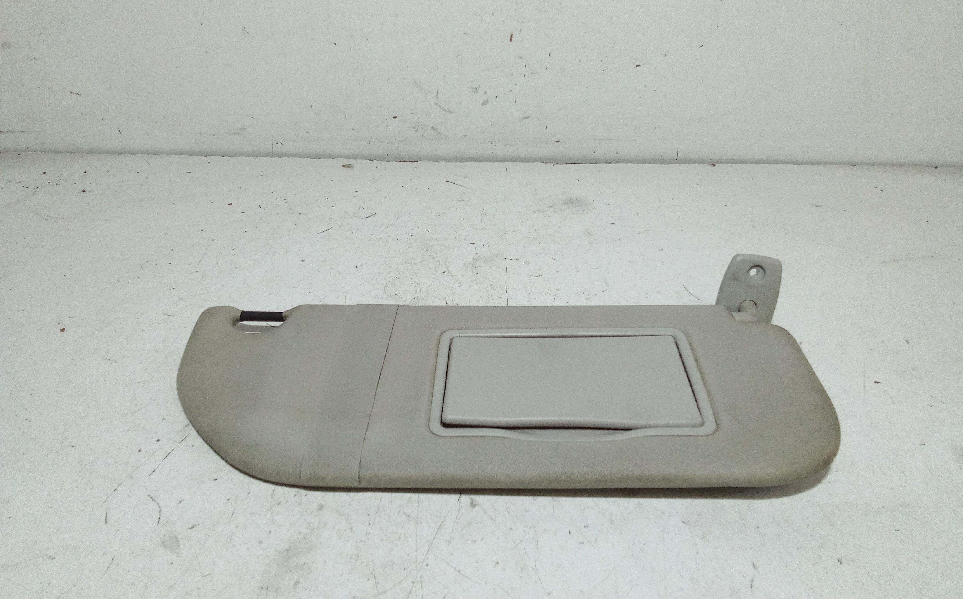 CUEI Visiera Parasole Auto Grigia Con Specchio – Sostituzione Per Hyundai Getz 2002-2011 (Lato Guida O Passeggero)